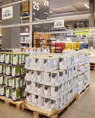 Professionals buy from professionals. Let’s take a look at a few METRO stores