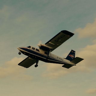 Sales Force Manager Thomas Bonk flies to his customers