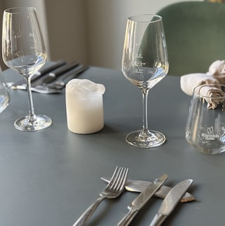 Allestimento della tavola al Nørds