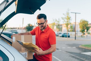 Consegna con auto